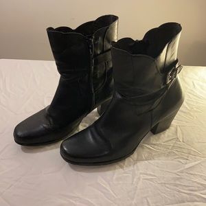 Fidji Leather Portuguese made ankle boots